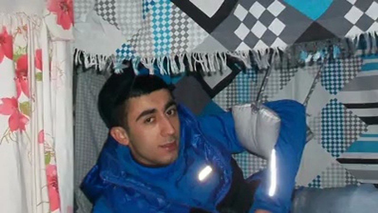 EFeCaN ( Bekesi Pır Zore Daye ) Kürtçe Türkçe 2014