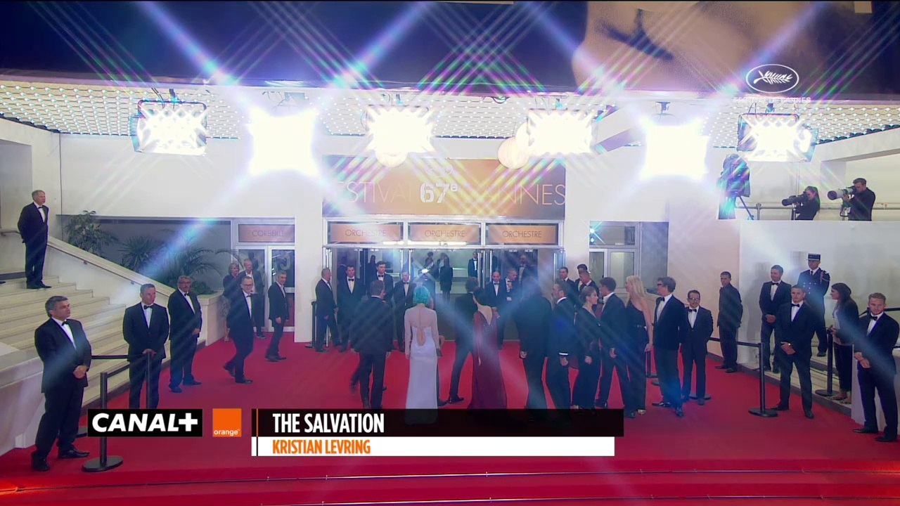 THE SALVATION - Montée des marches