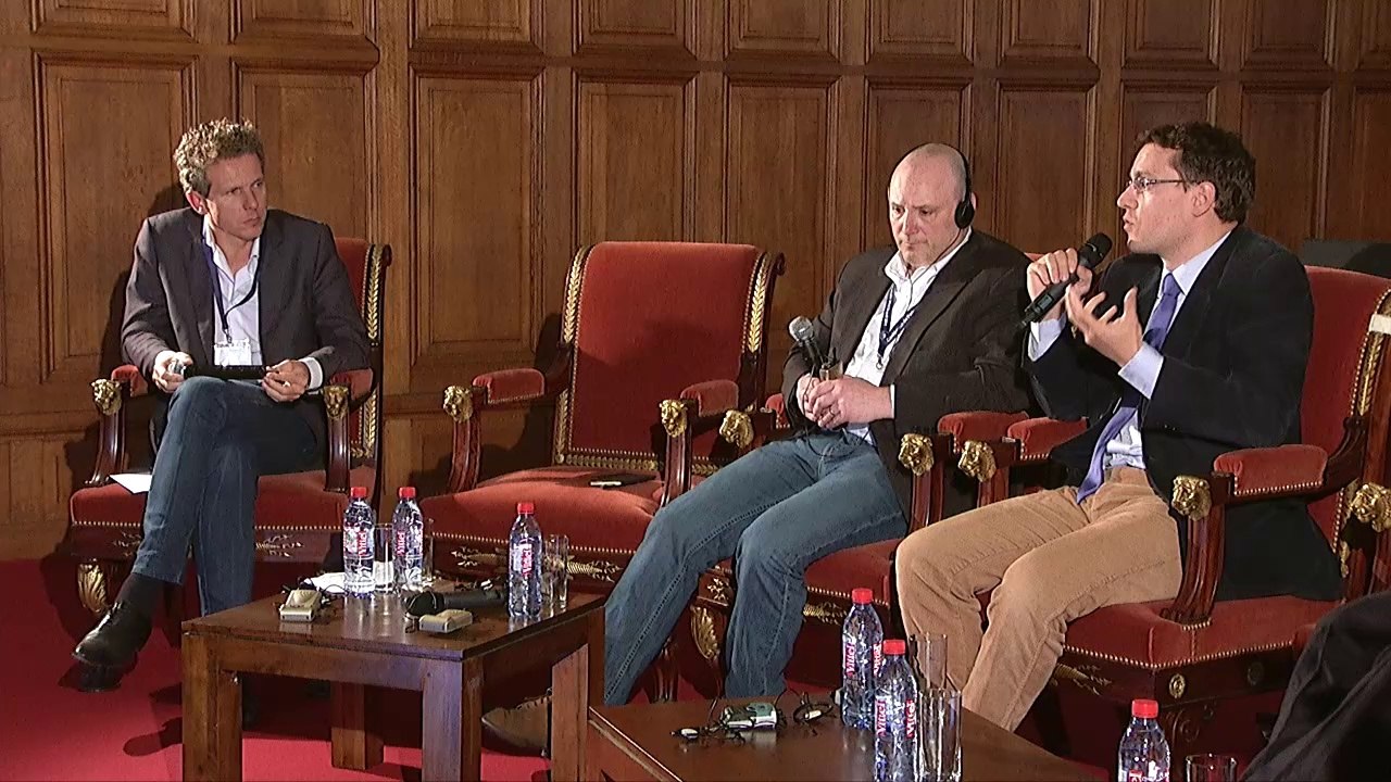 Table Ronde : "Stratégies de données : Quand la donnée sert l’efficacité de l’organisation" à la Conférence de Paris