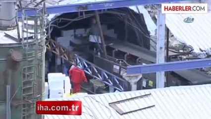 Madenin Giriş Kapısınına Duvar Örülüyor
