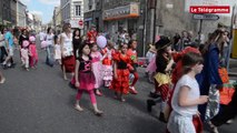 Lamballe. Un carnaval coloré sous un soleil de plomb