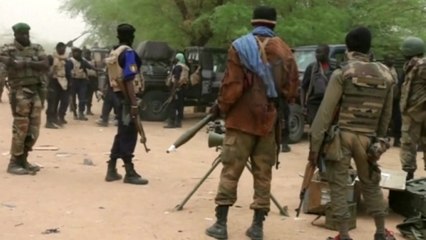 Mali "at war" after Tuareg separatists abduct 30 civil servants - PM
