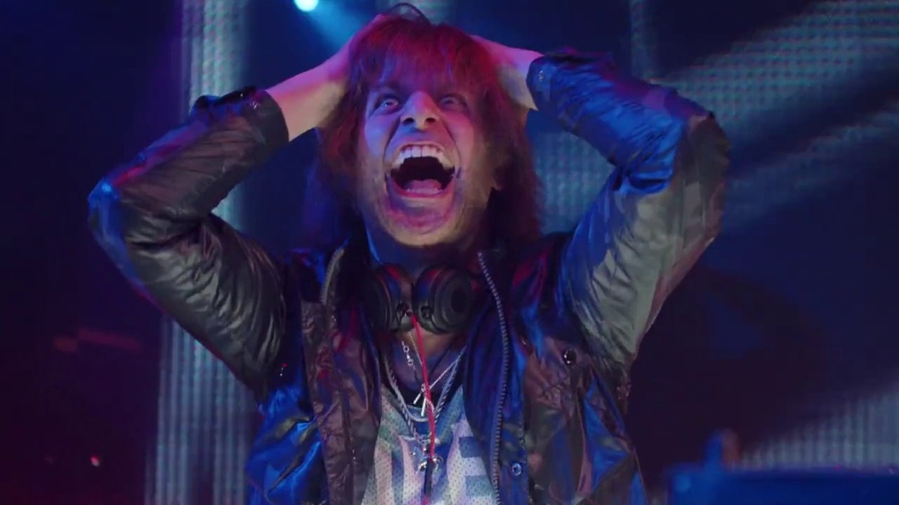 Que fait le DJ en Attendant de Remettre les BASSES ? [HD]