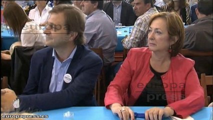 Cañete afirma que el PSOE "destroza" el país