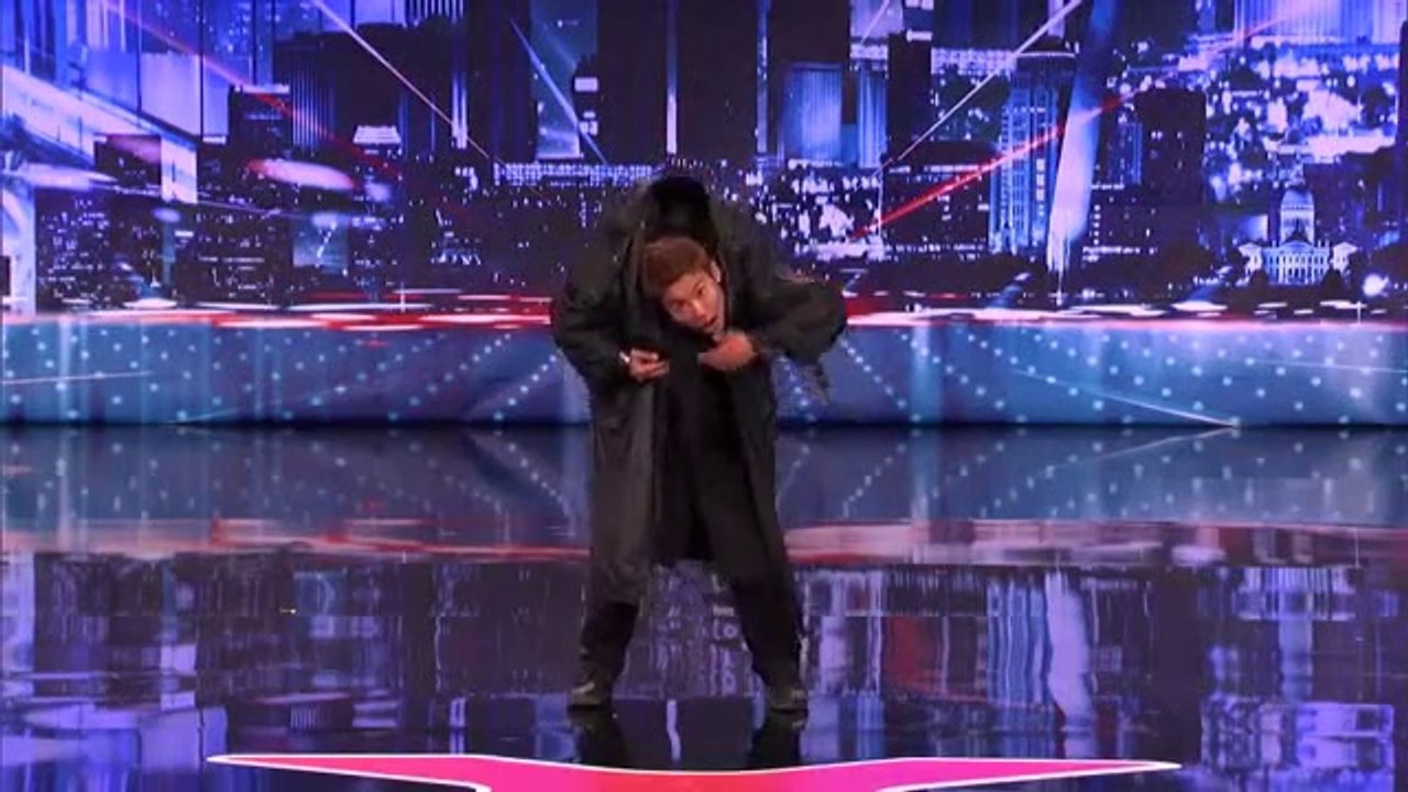 Epic Matrix-Style Martial Arts Dance!
