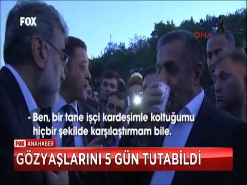 Enerji Bakanı Taner Yıldız Soma'dan gözyaşlarıyla ayrıldı