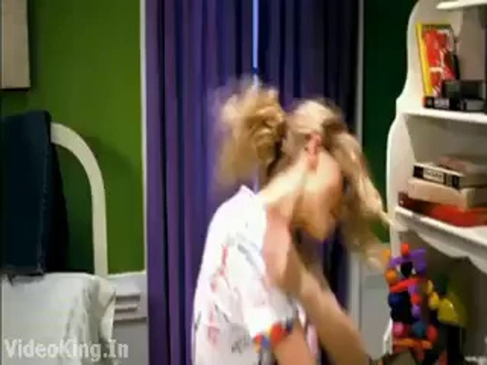 Taylor Swift - You Belong With Me