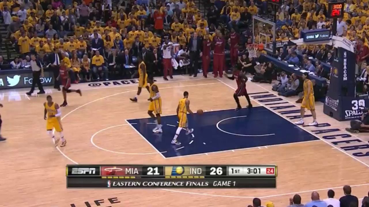 Alley-oop Mario Chalmers pour LeBron James