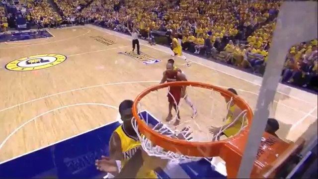 LeBron James' alley-oop slam vs Indiana (Game 1, ECF 2014)