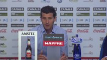 Javi Gracia, muy emocionado con la respuesta cariñosa de la afición pese al descenso