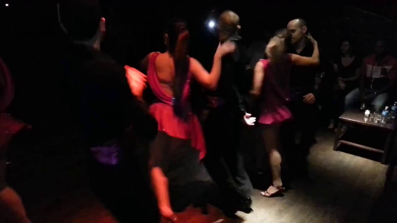 Sabor De Nieves Performing at DL LOUNGE