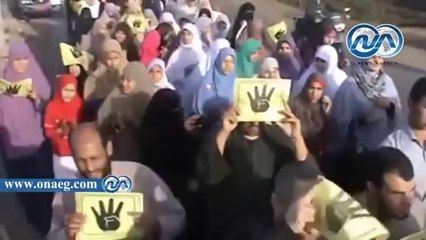 شاهد.. مسيرة الإخوان بكفر الشيخ ويرفعون لافتات شعارات رابعة