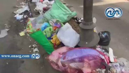 شاهد.. تلال القمامه تغزو الشوارع  بشبرا سبب إضراب عمال النظافة