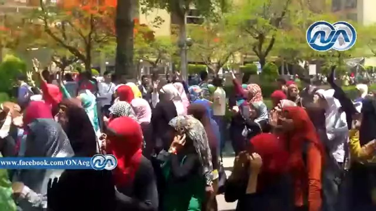 طلاب الإخوان يتظاهرون بجامعة عين شمس للمطالبة بالإفراج عن زملائهم