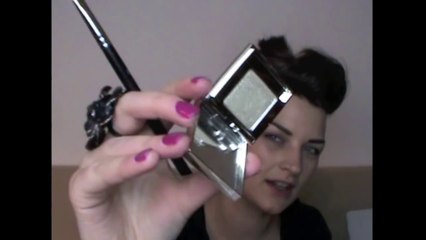 SEXY MODERN 1950S PIN-UP MAKE-UP TUTORIAL