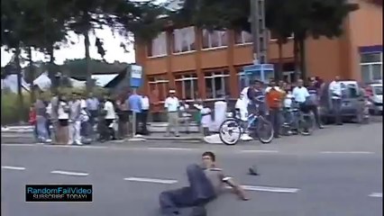 Gereksiz Hareketler Yapan Adamı Tepen At