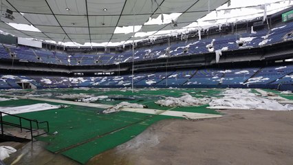 Empty Detroit Lion’s Pontiac Silverdome Is Creepy