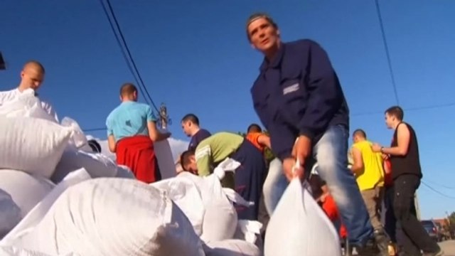 Balkans flooding threatens Serbia power plants, 37 dead