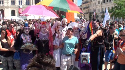 Première Marche des Fiertés - Poitiers - 17 mai 2014