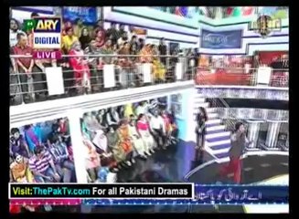 CROWN MOTOR COMPANY Gifted CROWN MOTORCYCLES in JEETO PAKISTAN(ARY DIGITAL)