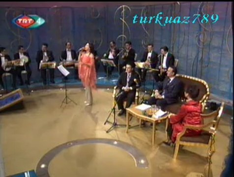 Özlem KARAAĞAÇ-Zeytin Gözlüm Sana Meylim Nedendir