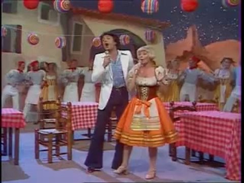 Annie Cordy & Gianni Nazzaro - Medley chansons Napolitaines (1976)