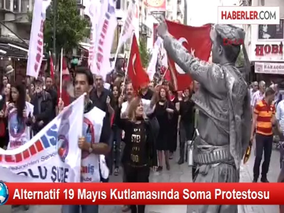Alternatif 19 Mayıs Kutlamasında Soma Protestosu