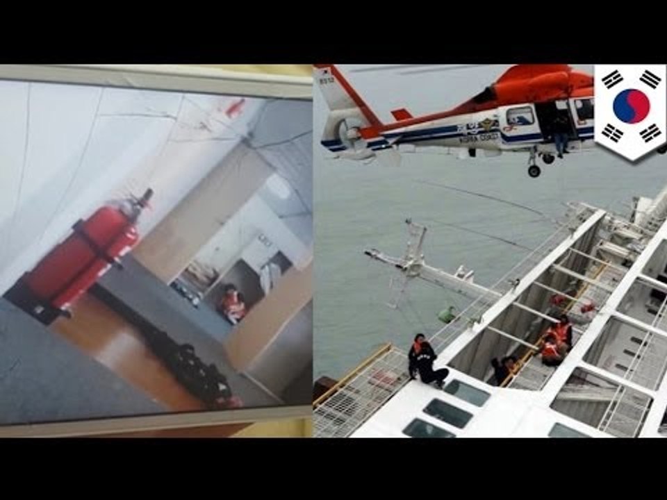 South Korea boat sinking: passengers told 'don't move'