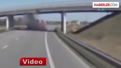 Vinç Köprüye Böyle Çarptı