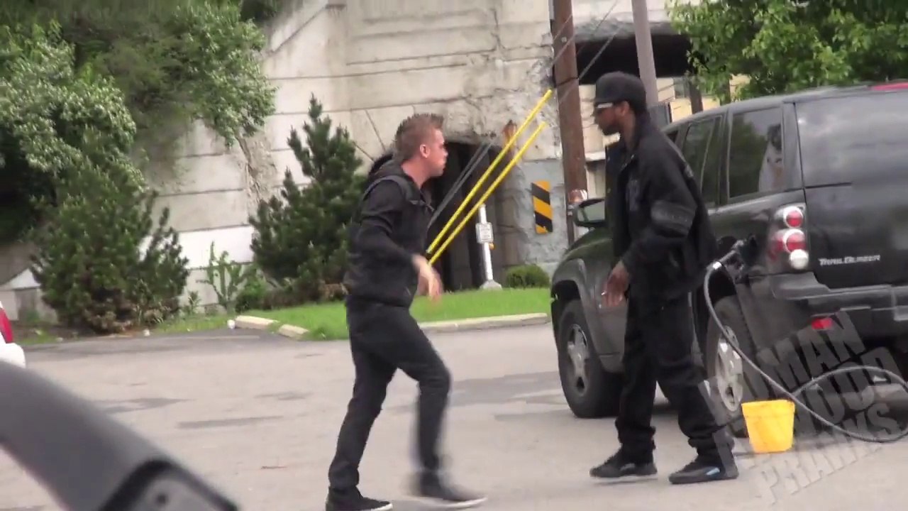 Voler de l'essence dans la rue : blague qui tourne mal!