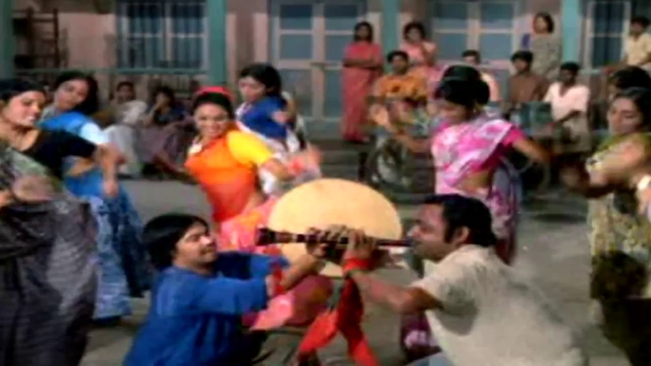 Zindagi Hasne Gaane Ke Liye Hai