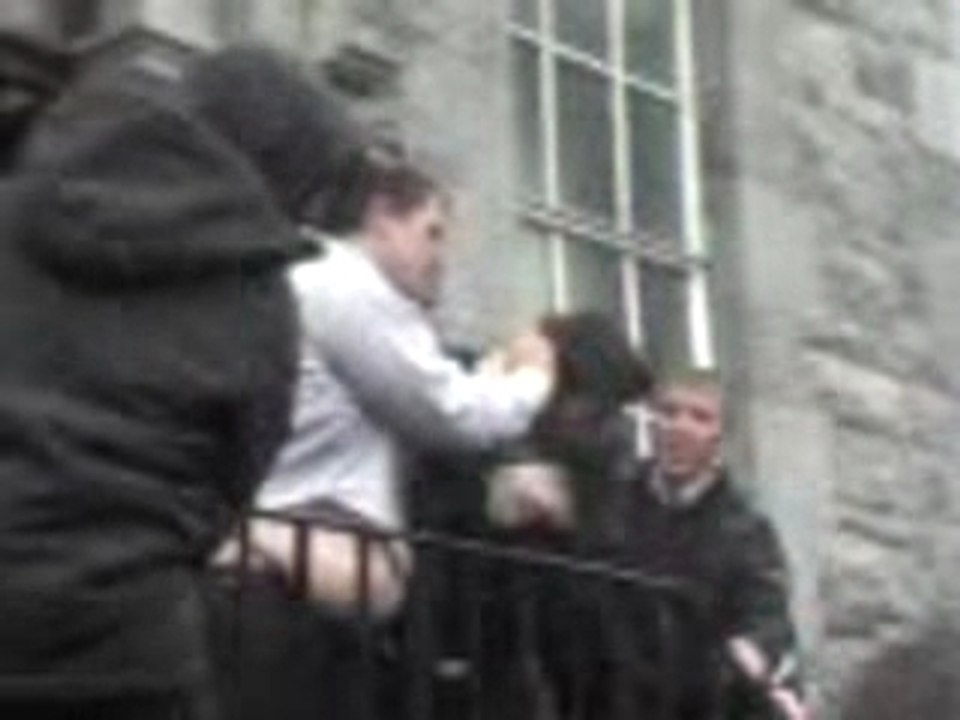 Waster gettin killed by joe.