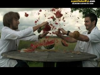 Paket Lastiğiyle Karpuz Patlatmak