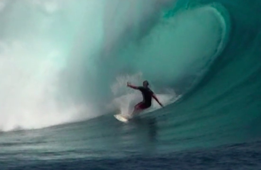 Trouble in Paradise - Surf