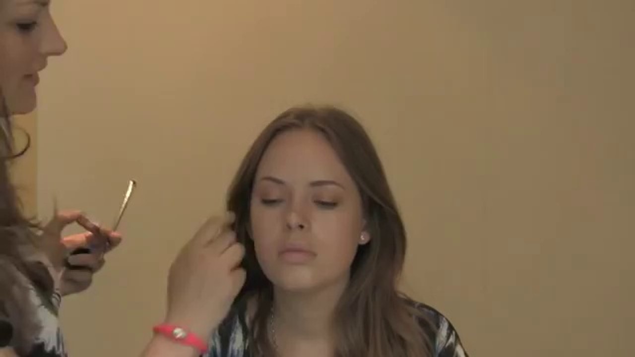 WATERPROOF SWEAT PROOF MAKE-UP