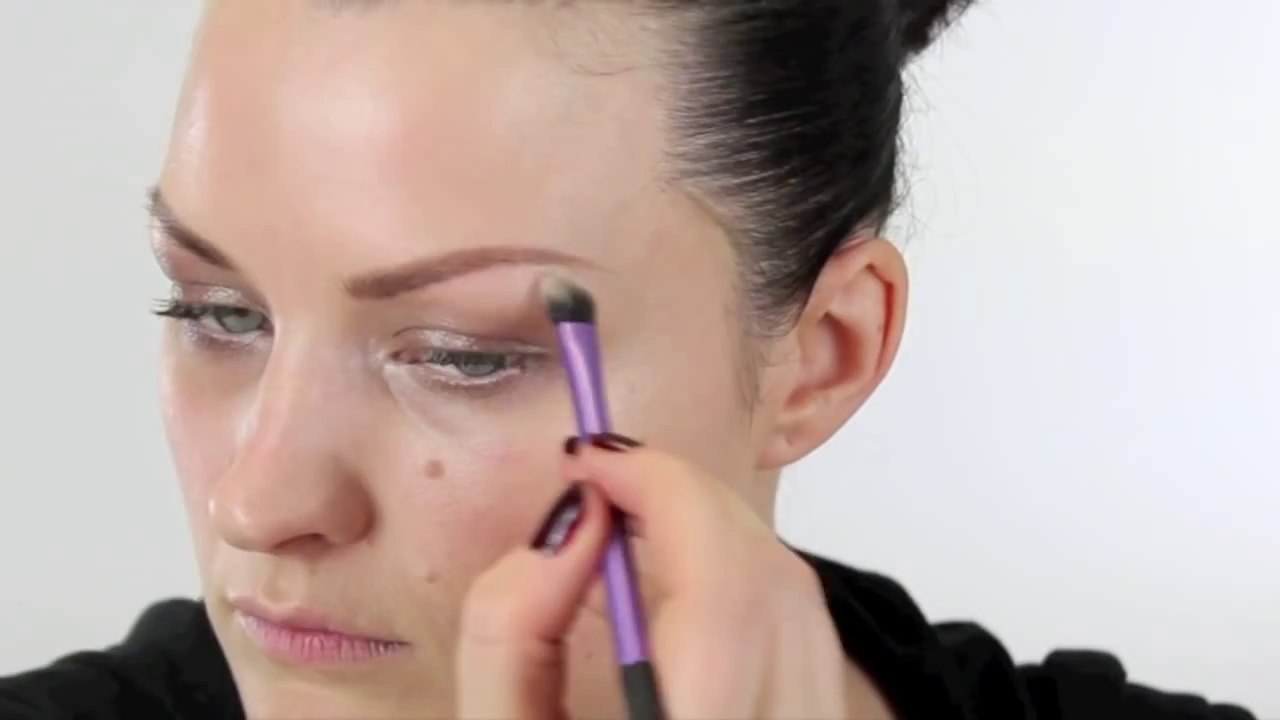 MODERN GOTHIC INSPIRED MAKE-UP TUTORIAL