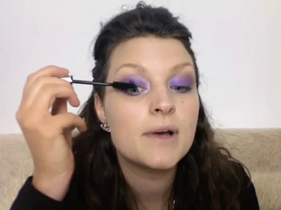 TREND Purple Eyeshadow inspired by Versace SS 10