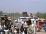 jam nawaz ali men kastkaroon ka pani ki kitqt per shrah block dhrna PKG