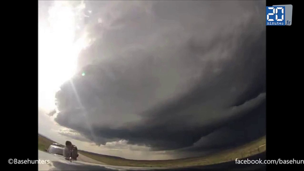 Etats-Unis: Un habitant capture les images d'une énorme tempête