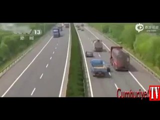 Otobanda kamyon dehşeti