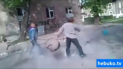 yeni icat - çöp kovasından bazuka (evde denemeyin!)