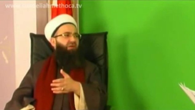 Cübbeli Ahmet Hoca - Hayızlı Kadının Bulunduğu Odada Namaz Kılınır mı.mp4