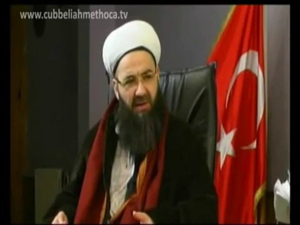 Cübbeli Ahmet Hoca - Dövme Yaptırmanın Tövbesi Olur mu.mp4