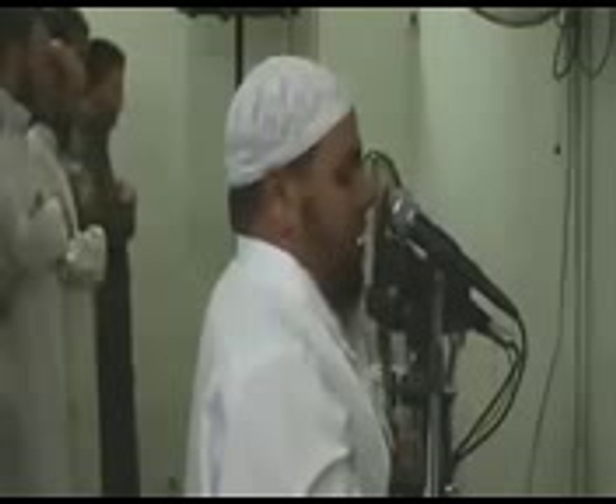 تلاوة رائعة  جدا للقارئ الشيخ عبدالله كامل