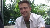 Après Kristen Stewart, Robert Pattinson va tourner avec Assayas
