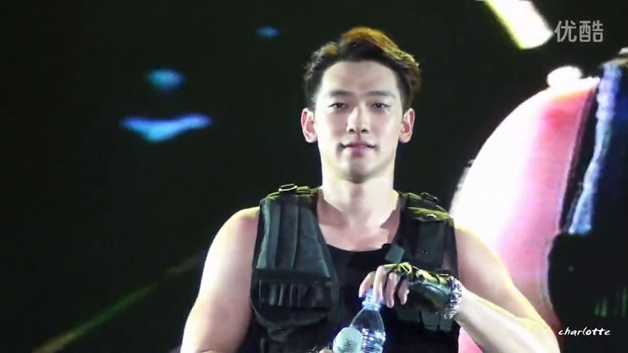 [HD FC] Marilyn Monroe~Rain Effect in Shanghai 140420