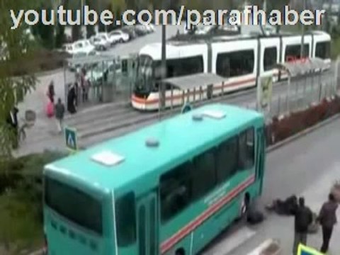 Eskişehir'deki MOBESE'ye takılan Kaza görüntüleri