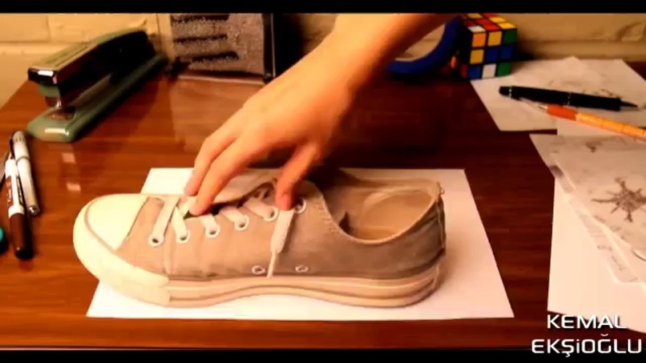 Hiçbir Şey Göründüğü Gibi Değildir