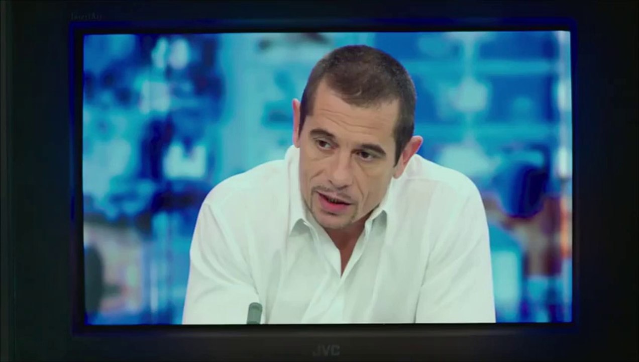 Zayıflığın Esareti / Abus de faiblesse - Türkçe Altyazılı Fragman