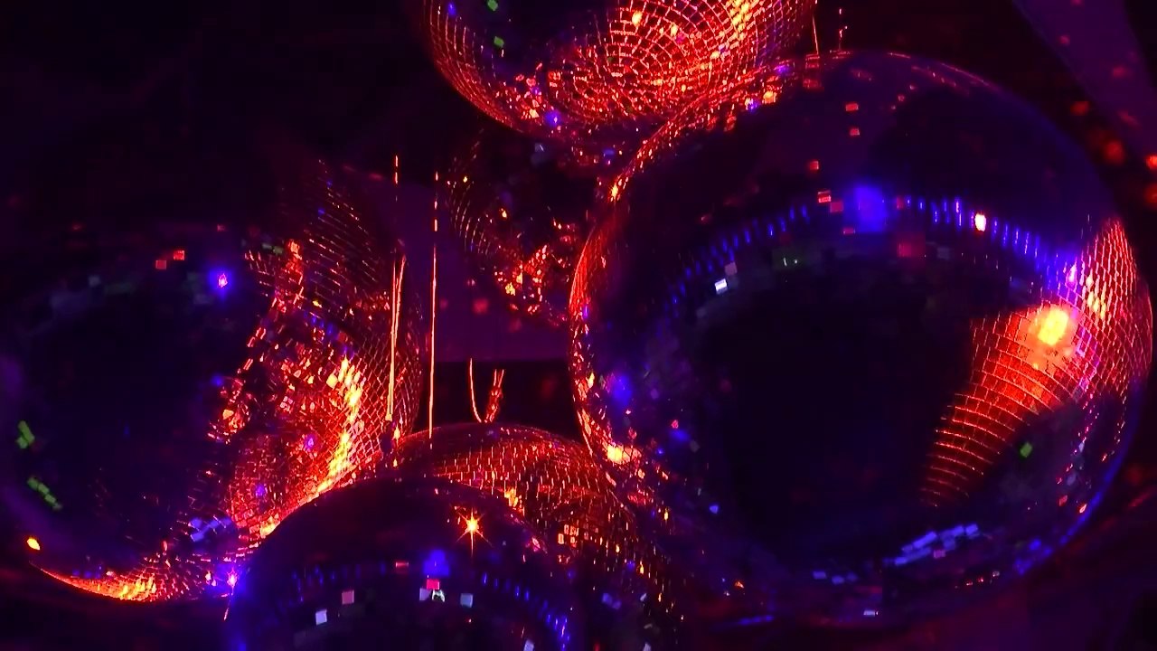 D!CI TV : visite du Black-Out, la nouvelle boîte de nuit d'Embrun